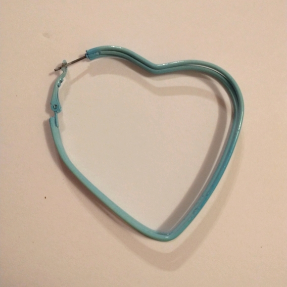 Monaco Exquisite Triple Heart Neon Light Blue Earrings - Picture 2 of 3